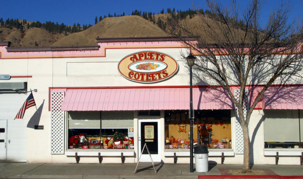 Liberty Orchards, the maker of Aplets and Cotlets fruit candies, is in the small town of Cashmere.