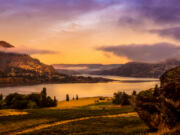 A foggy morning scene on the Columbia River near The Dalles, Oregon