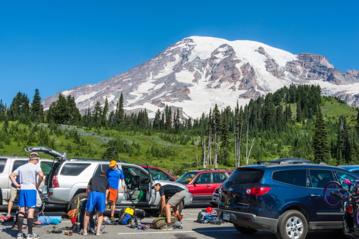 The Washington Recreate Responsibly Coalition announced new guidelines for outdoor recreation recently.