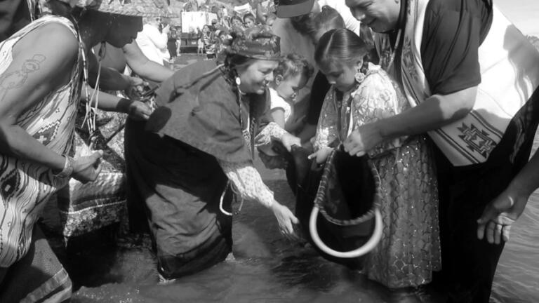 Construction of the Grand Coulee Dam in the 1930s blocked all fish migration, but Upper Columbia tribes have recently begun releasing juvenile and adult salmon upriver.