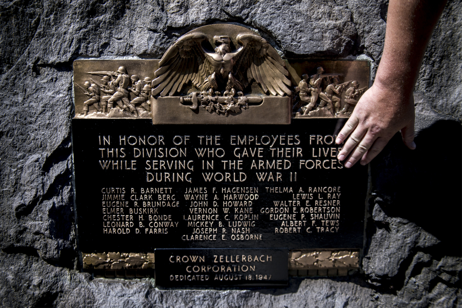 Memorial Plaque for Corporations with Photo