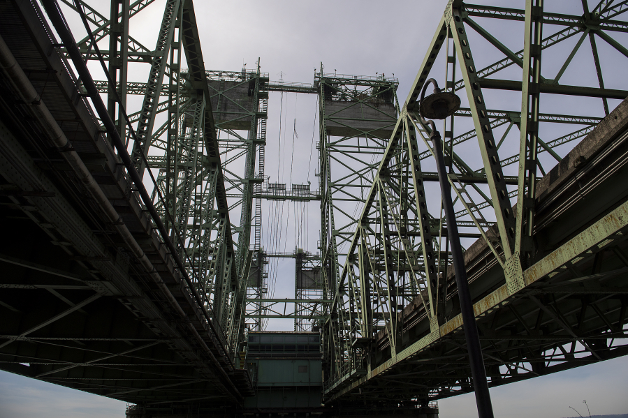 The current Interstate 5 Bridge consists of two spans, completed in 1917 and 1960.