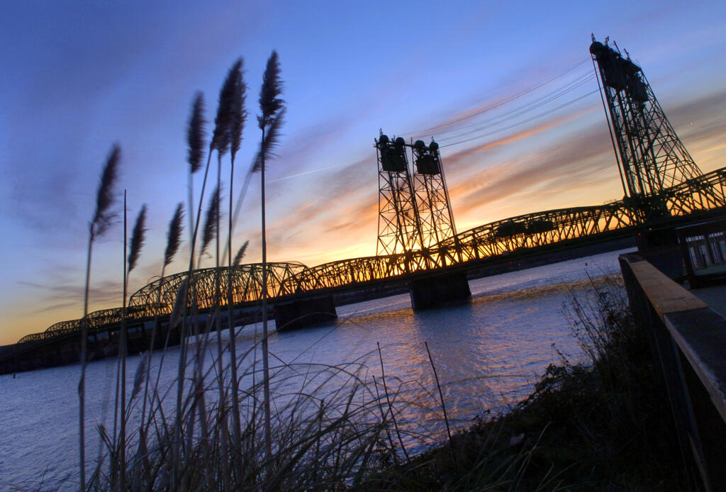 The Coast Guard said Wednesday that it wants the height of the new I-5 Bridge to be 178 feet — a structure that would tower over downtown Vancouver and is much higher than the 116 feet wanted by bridge project planners.