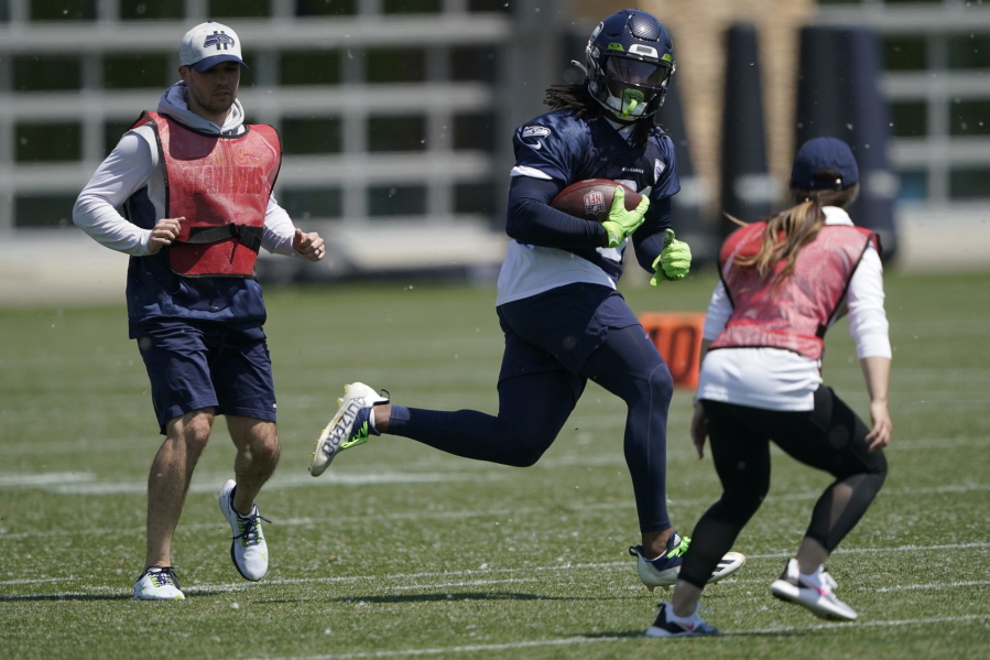 For Amanda Ruller, working with Seahawks is another step toward her NFL  coaching dream