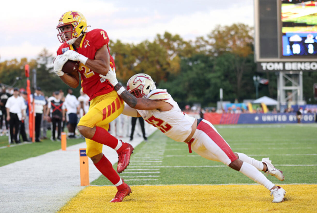 Vancouver's Jordan Suell (2) of the Philadelphia Stars catches a touchdown pass against the Birmingham Stallions during the United States Football League championship game on July 3 in Canton, Ohio.