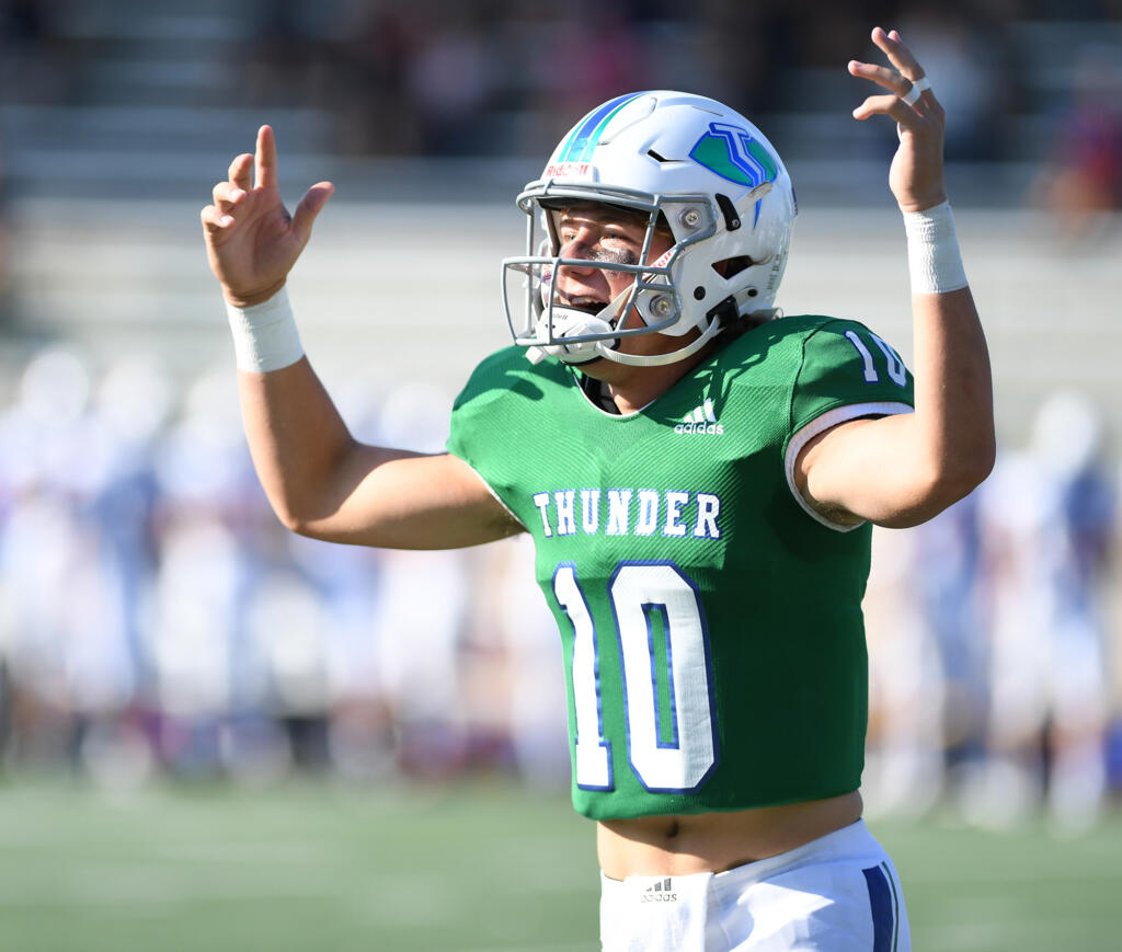 Mountain View senior Mitch Johnson pumps up the team after a score Friday, Sept. 9, 2022, during a game at McKenzie Stadium.