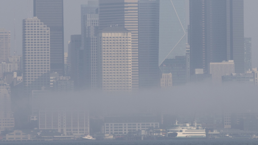 The Seattle skyline is obscured by a thick haze of smoke in October 2022. (Ellen M.