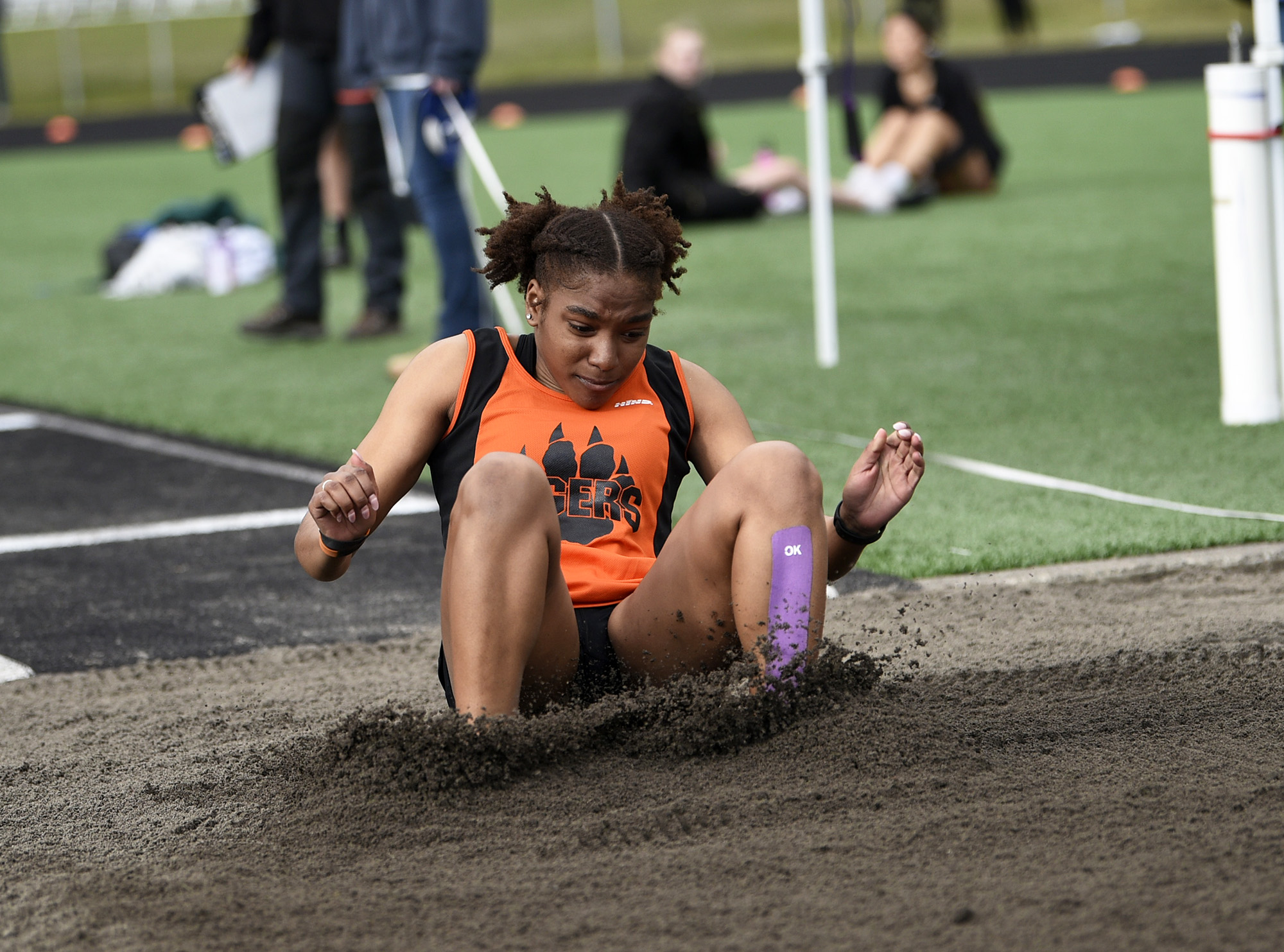 Prep highlights: Skyview's Ntekpere a triple winner at Tiger Relays - The  Columbian