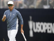 Rickie Fowler waves after setting scoring record with a 62 in the first round of the U.S. Open golf tournament at Los Angeles Country Club on Thursday, June 15, 2023, in Los Angeles.