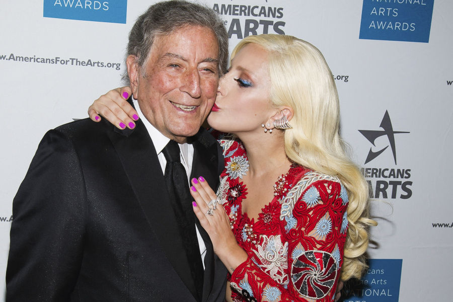 Lady Gaga pays tribute to late Tony Bennett - The Columbian