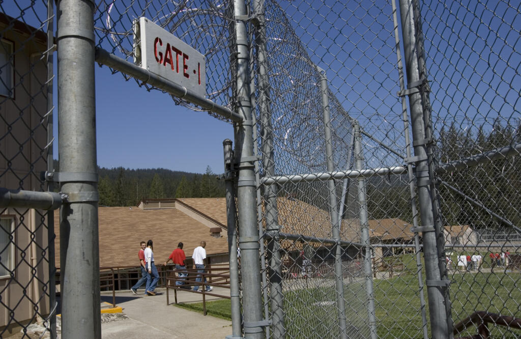 Larch opened in 1956 as the Larch Mountain Honor Camp. It was designed to use inmates to prevent wildfires that occurred periodically since the Yacolt Burn by clearing snags, creating fire breaks and building roads.