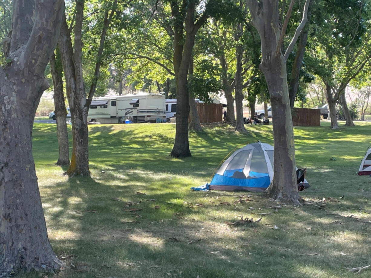 Crow Butte along Highway 14 is a hidden gem of a campground. Bring a corkscrew; it&rsquo;s close to several wineries.