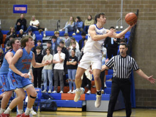 Prep Boys Basketball: Mark Morris vs. Ridgefield photo gallery