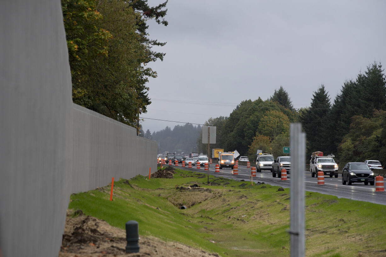 Construction on state Highway 14 between Interstate 205 and 164th Avenue will pause for the winter.