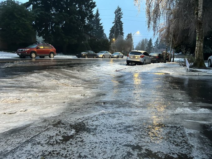 Significant icing': Winter weather begins to melt across Clark County as  temps hover around freezing - The Columbian