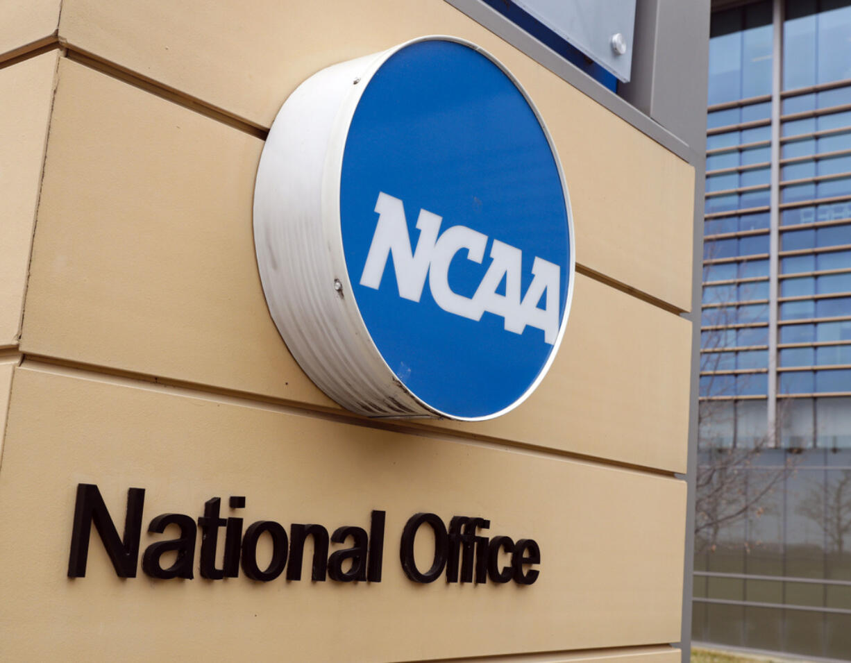 The NCAA and the nation's five biggest conferences have agreed to pay nearly $2.8 billion to settle a host of antitrust claims, (AP Photo/Michael Conroy, File)