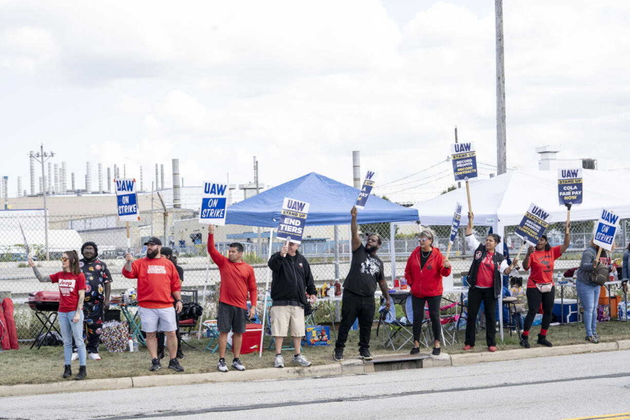 United Auto Workers (U.A.W.) members picket outside the Jeep Plant on Sept. 18, 2023, in Toledo, Ohio. The U.A.W. walked out of three locations on Thursday night at midnight, marking the first time they&rsquo;ve been simultaneously on strike at Ford, General Motors and Stellantis the big three automakers.