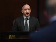 Clark County sheriff&rsquo;s Deputy Jonathan Feller responds to a question May 21 during the murder trial of Julio Segura at the Clark County Courthouse.