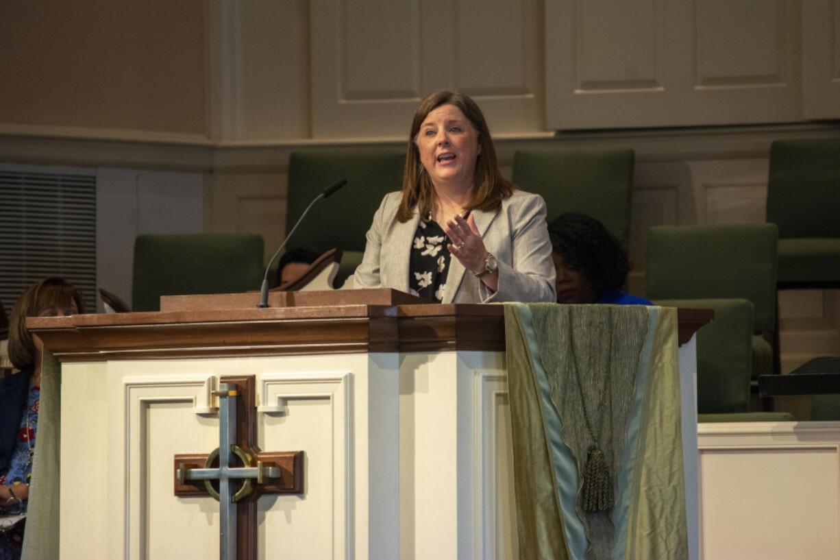 The Rev. Meredith Stone welcomes participants to the 2022 Baptist Women in Ministry Annual Gathering, June 28, 2022, at Wilshire Baptist Church, Dallas, Texas. The organization plans prayer gatherings in support of Baptist female pastors outside the Southern Baptist Convention&rsquo;s annual meeting in Indianapolis June 11-12, 2024.