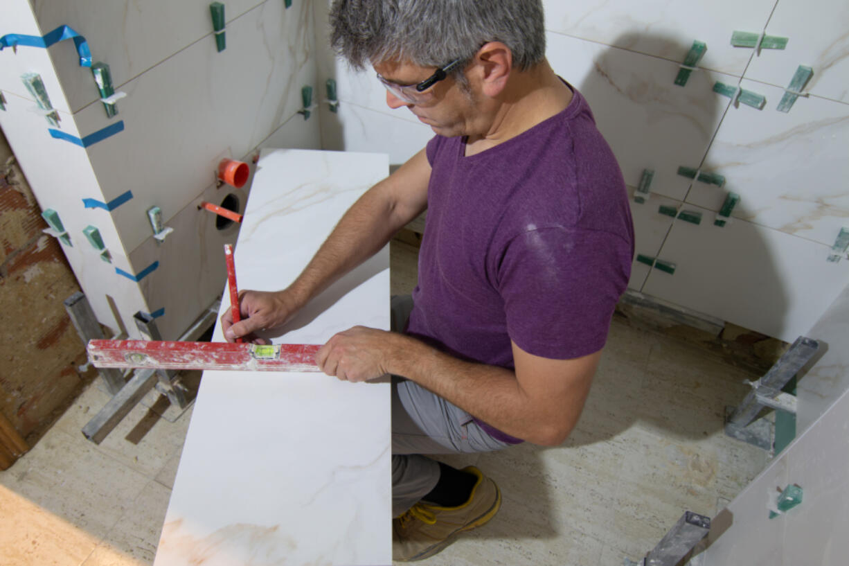 Bathroom tile can quickly improve the luxury of your home.