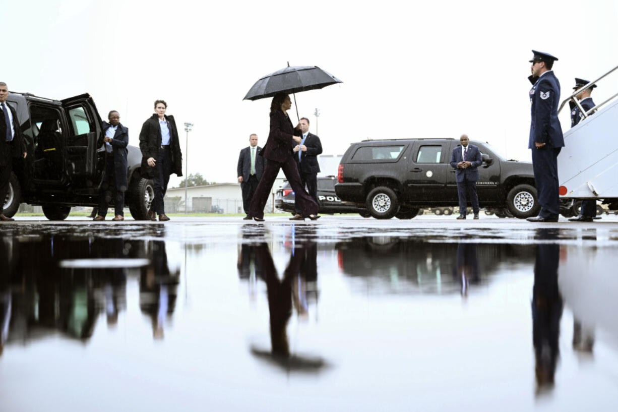 Vice President Kamala Harris boards Air Force Two as she departs from Ellington Airport in Houston, Thursday, July 25, 2024. Harris is returning to Washington, after delivering remarks at a teachers&rsquo; union event.