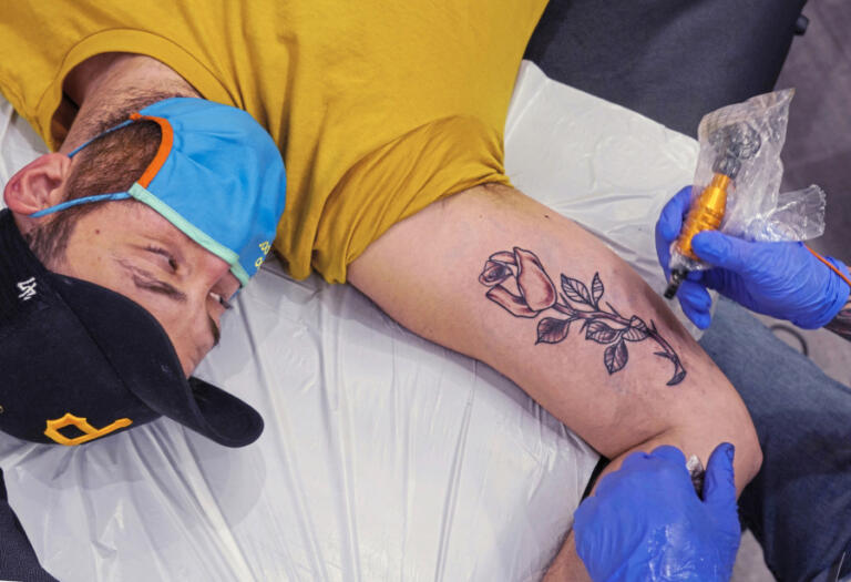 FDA sounds alarm about bacteria in tattoo ink