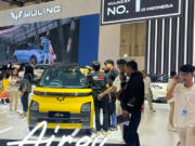 Indonesia Auto Show in Jakarta on Aug. 1, 2024. Wuling, a Chinese EV brand, accounts for about 40 percent of EV sales in Indonesia. But electric cars still only make up about 2 percent of total car sales, hampered by insufficient charging infrastructure.