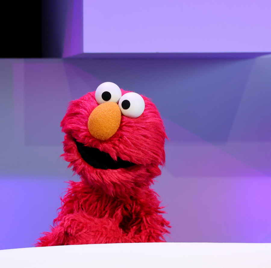 Elmo reflects on Americans’ mental health