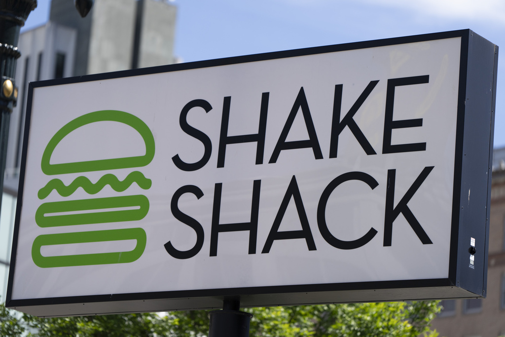 Shake Shack, which already has locations in Portland, is looking to open in east Vancouver near New Seasons.