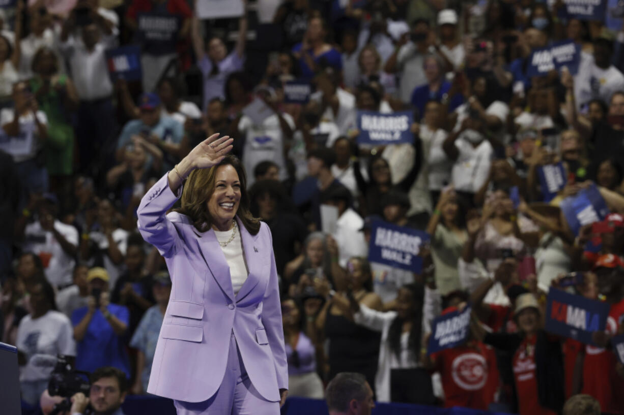 Vice President Kamala Harris and Governor Tim Waltz host a campaign rally at University of Las Vegas Thomas and Mack Center in Las Vegas, on Saturday, August 10, 2024. (Yalonda M.