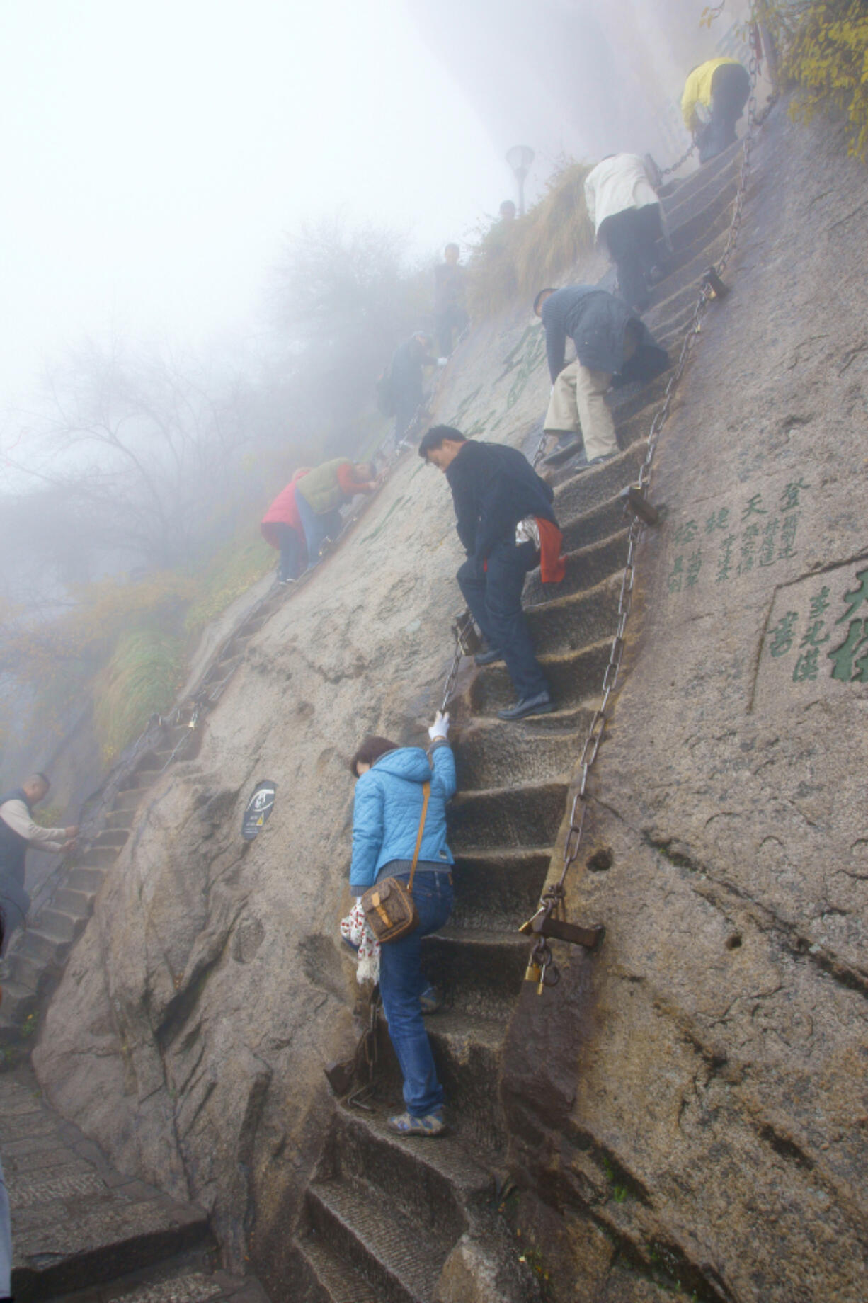 Tourists navigating China&rsquo;s Mount Huashan.