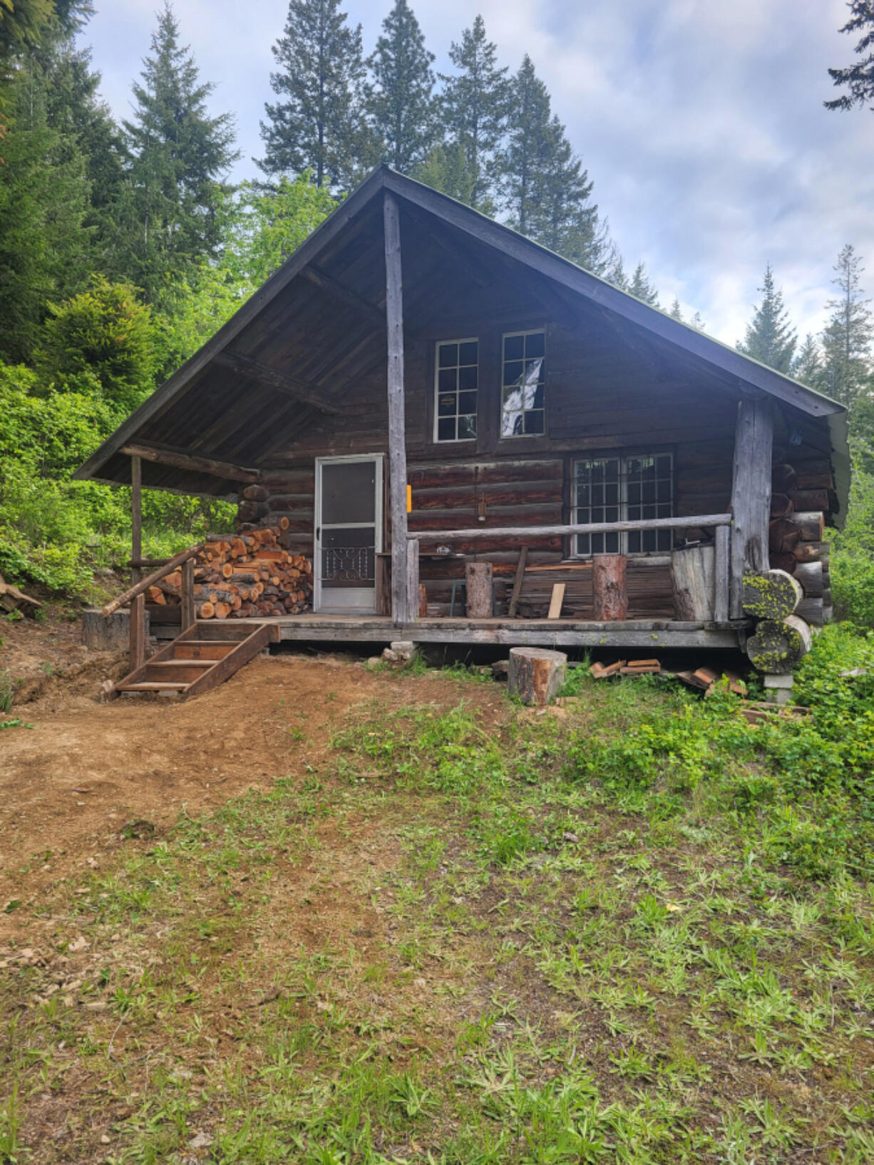 Ron Herbig&rsquo;s handmade cabin in remote northeastern Washington.