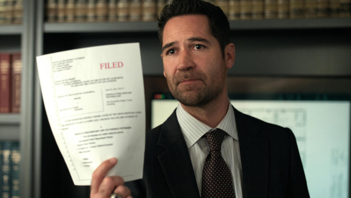 Manuel Garcia-Rulfo as Mickey Haller in Season 3 of &Ccedil;&fnof;&uacute;The Lincoln Lawyer.&Ccedil;&fnof;&ugrave; (Netflix/TNS)