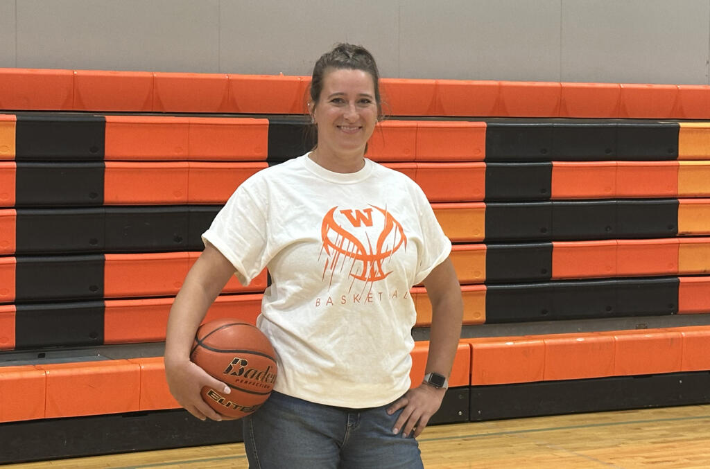 Elizabeth Uelmen-Johnston has been named the new varsity girls basketball coach at Washougal High School.