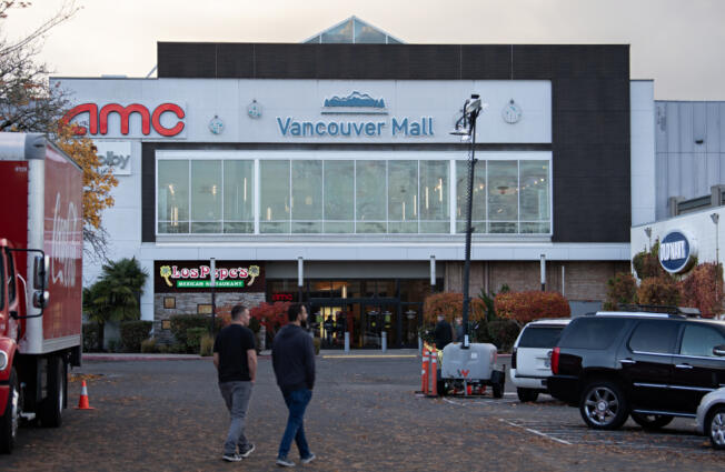 Shoppers swing by Vancouver Mall on Nov. 15, two weeks after a shooting there.