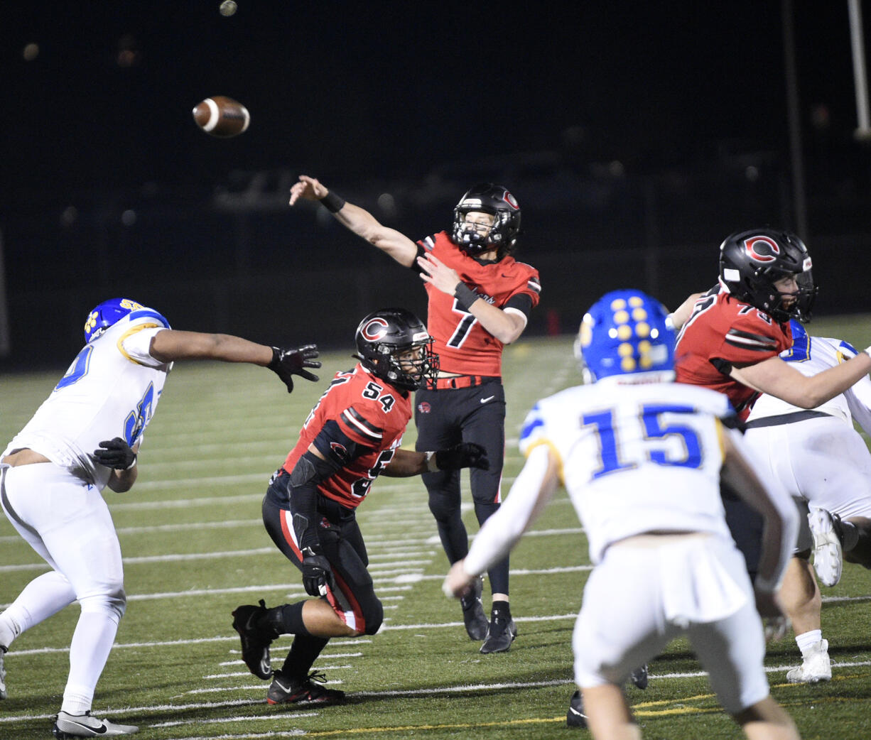 Jake Davidson (7) of Camas throws a touchdown pass to against Stadium in a 4A state preliminary football game at Doc Harris Stadium in Camas on Friday, Nov. 8, 2024.