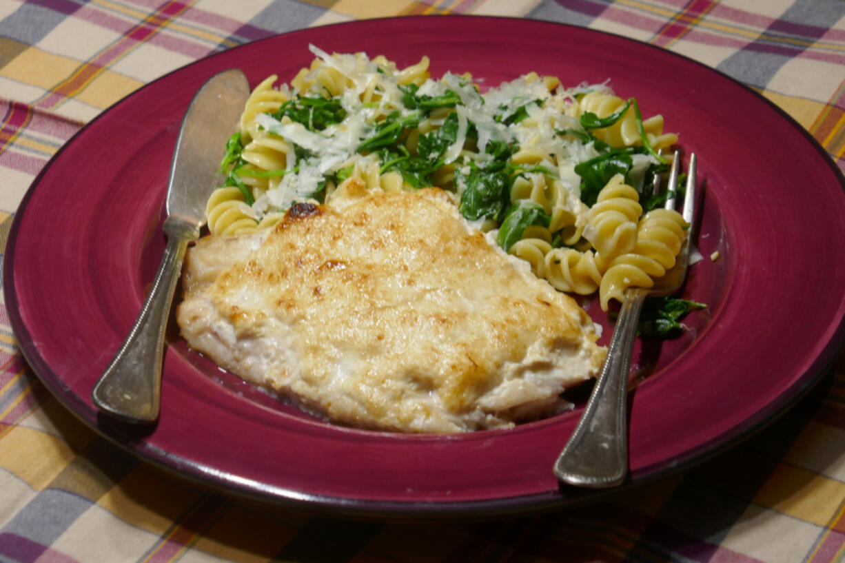 Horseradish-crusted Snapper With Arugula Pasta (Linda Gassenheimer/TNS)