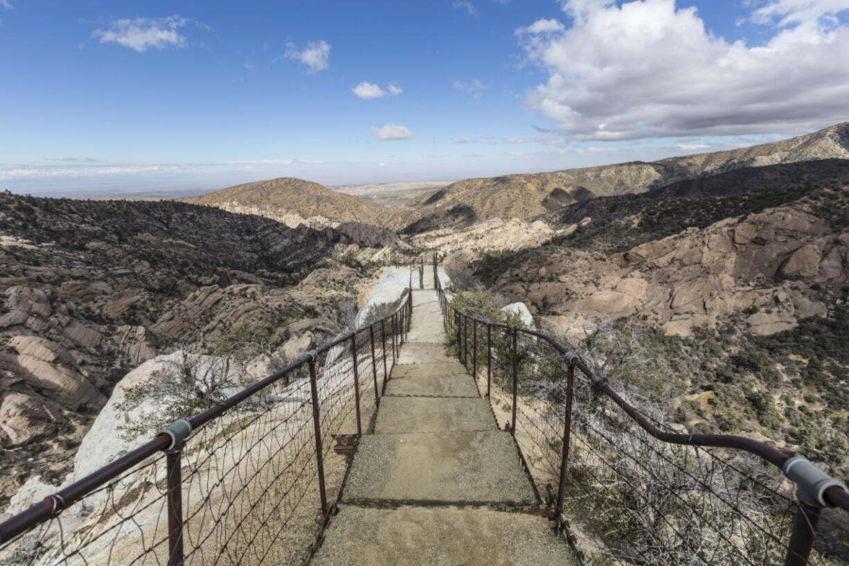 The Devil&Ccedil;&fnof;&Ugrave;s Punchbowl Natural Area will offer massive tilted hunks of sandstone and other geological formations.