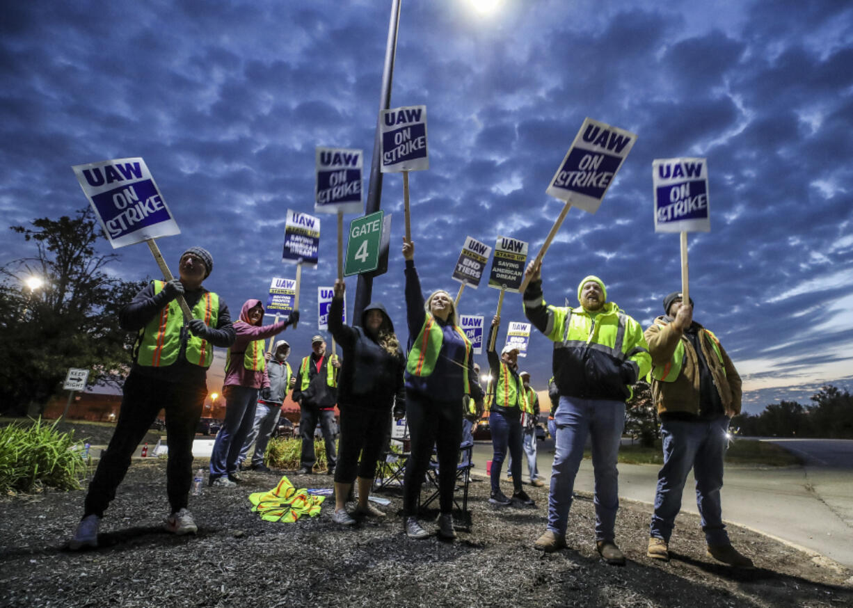 United Auto Workers members strike outside of Ford&#039;s Kentucky Truck Plant in Louisville, Ky., on Oct. 12, 2023.