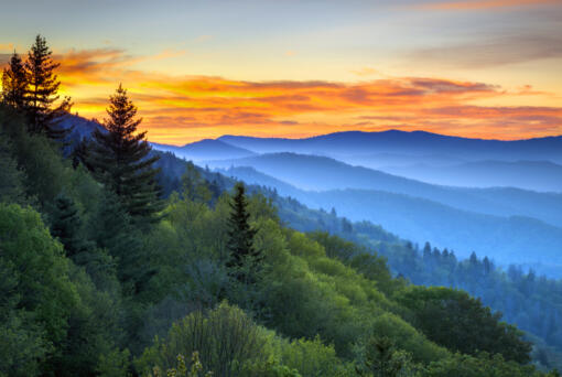 The National Park Service is seeing a surge in private support bigger than anytime in its 108-year history, as it also faces a maintenance backlog of more than $23 billion.