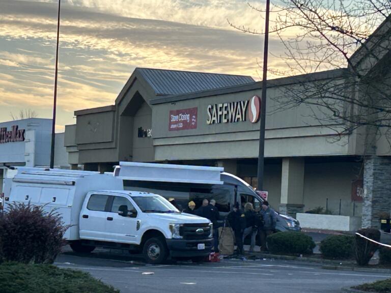 Vancouver police shot and killed a man Wednesday night in the parking lot of the east Vancouver Safeway. (Amanda Cowan/The Columbian)